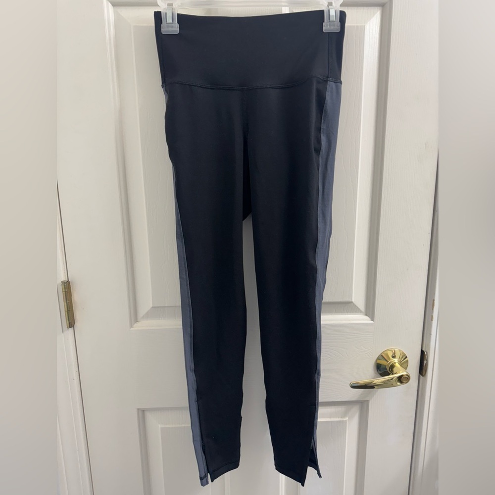 Women's Black and Gray workout leggings